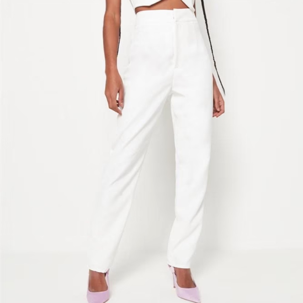 White skinny trousers